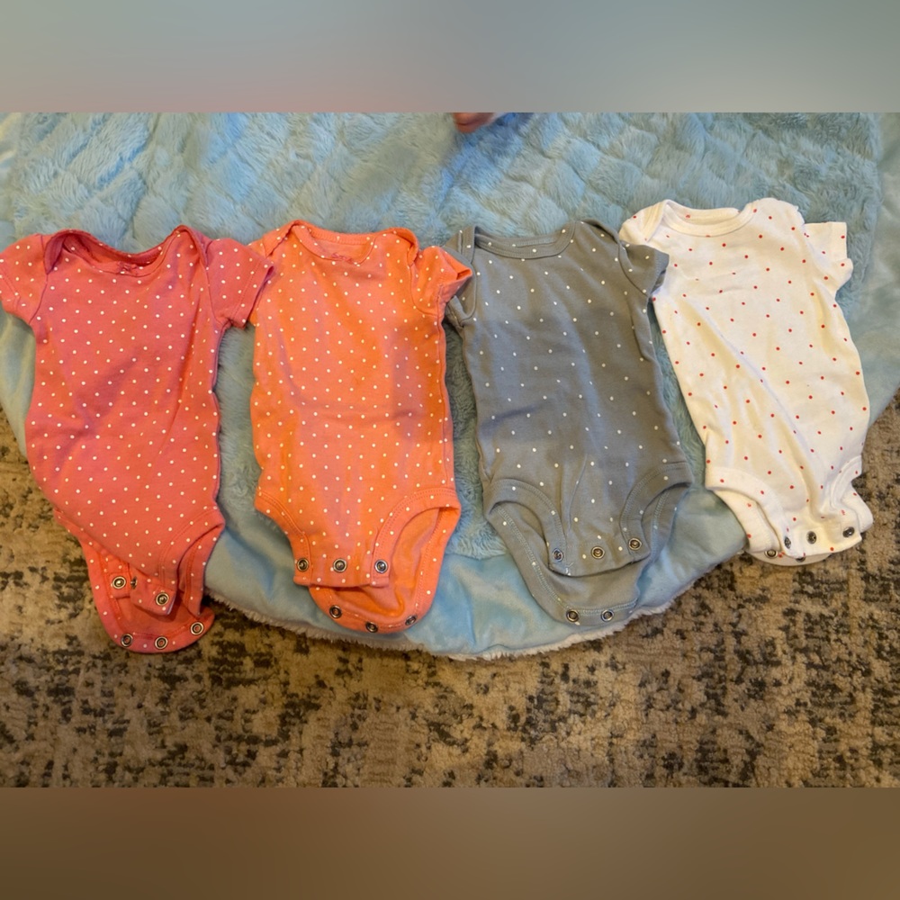 4 newborn baby polkadot onesies